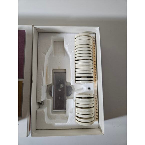 VUntage Singer Monogrammer Sewing Machine Attachment - Picture 4 of 4